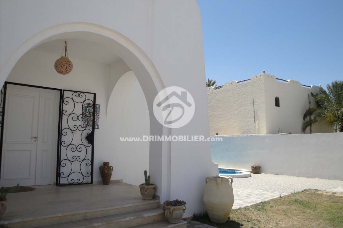 V 022 -   Villa avec piscine Djerba